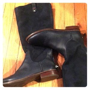 Navy blue, Leather upper riding boots.